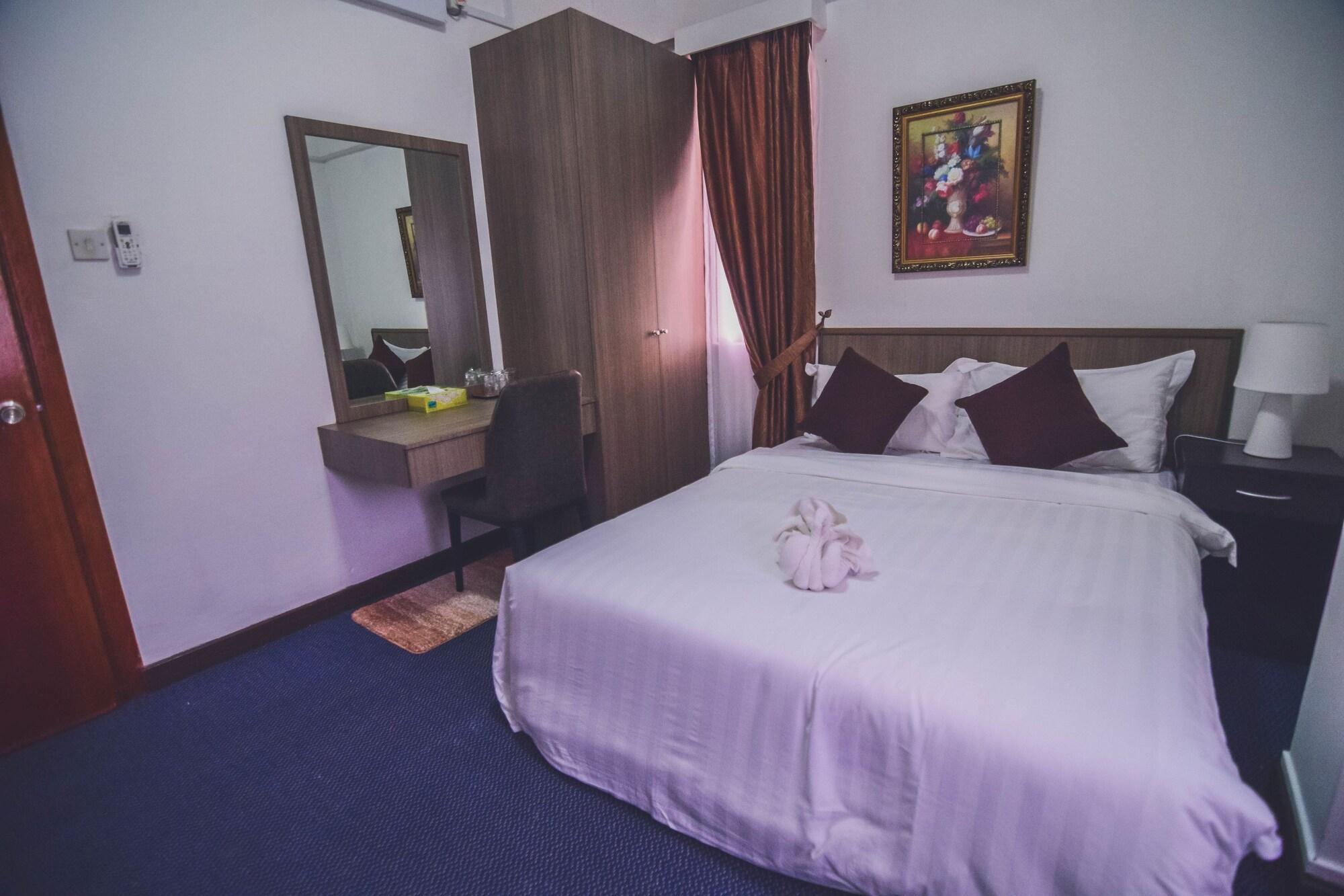 Jubilee Hotel Μπαντάρ Σερί Μπεγκαβάν Εξωτερικό φωτογραφία