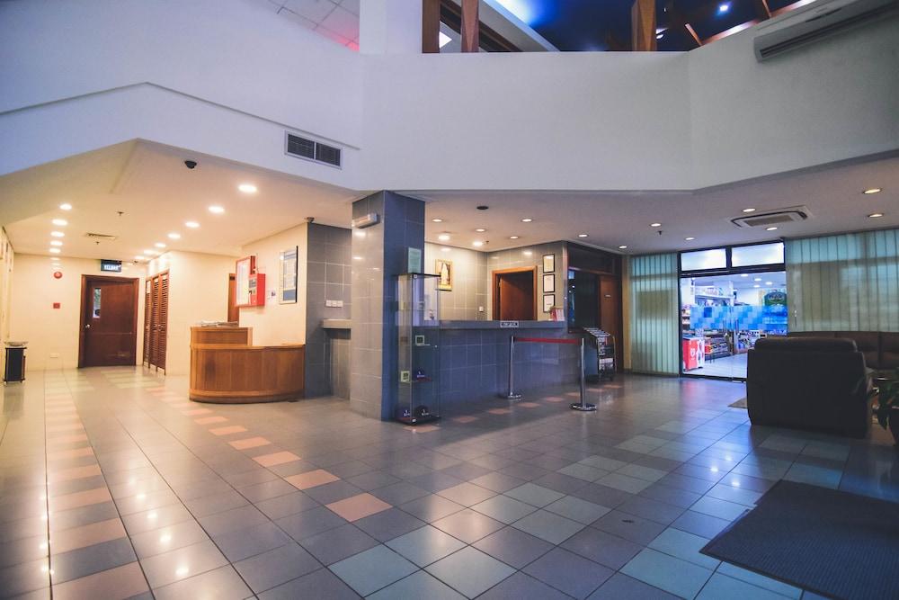 Jubilee Hotel Μπαντάρ Σερί Μπεγκαβάν Εξωτερικό φωτογραφία