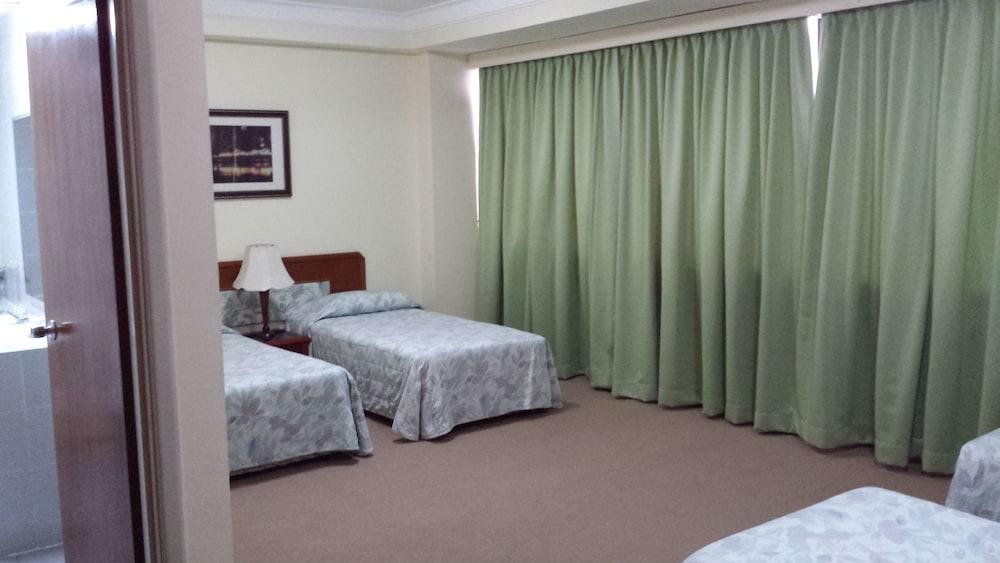 Jubilee Hotel Μπαντάρ Σερί Μπεγκαβάν Εξωτερικό φωτογραφία