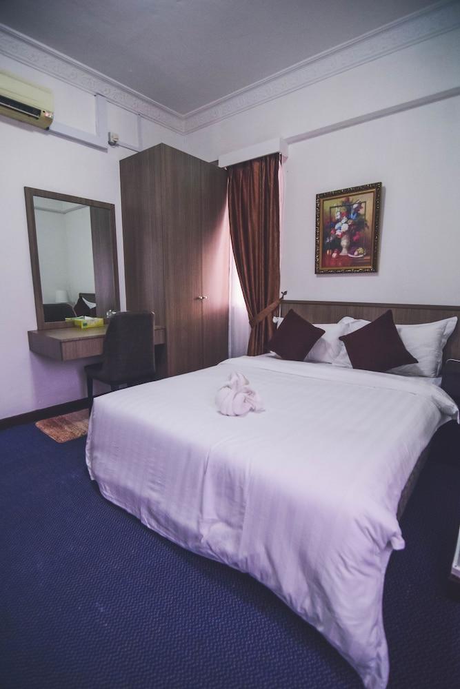 Jubilee Hotel Μπαντάρ Σερί Μπεγκαβάν Εξωτερικό φωτογραφία