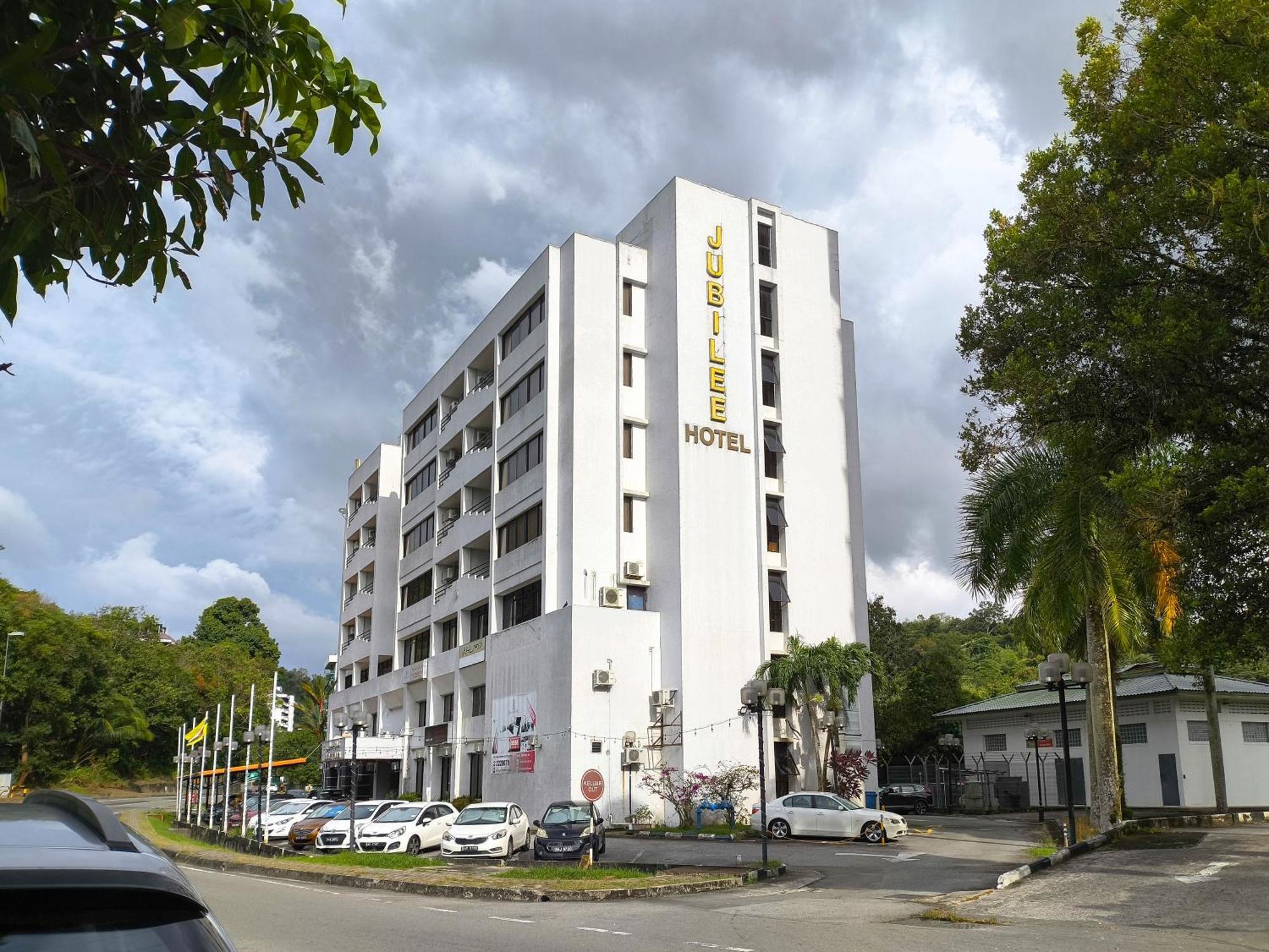 Jubilee Hotel Μπαντάρ Σερί Μπεγκαβάν Εξωτερικό φωτογραφία