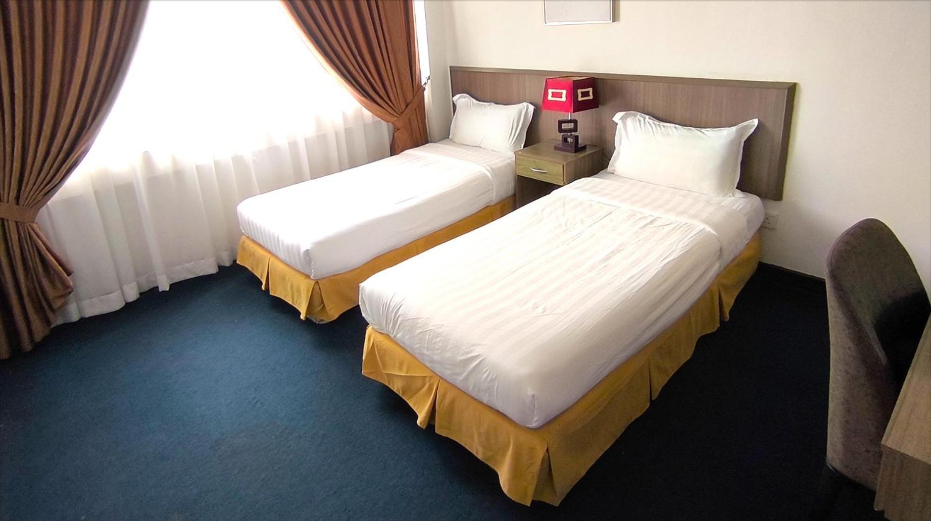 Jubilee Hotel Μπαντάρ Σερί Μπεγκαβάν Εξωτερικό φωτογραφία