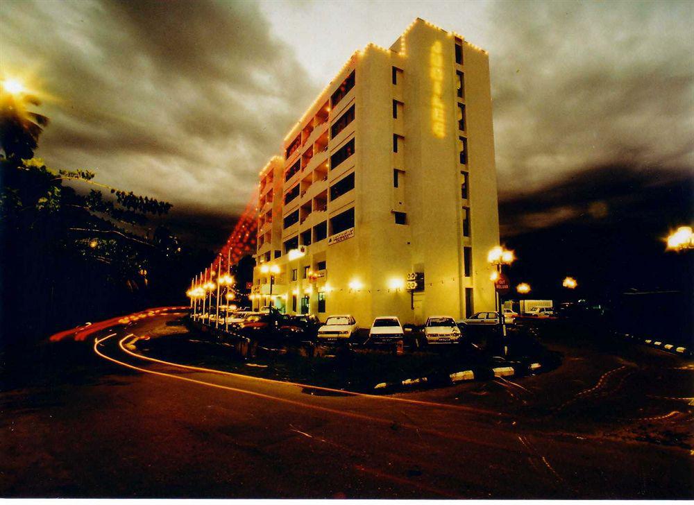 Jubilee Hotel Μπαντάρ Σερί Μπεγκαβάν Εξωτερικό φωτογραφία